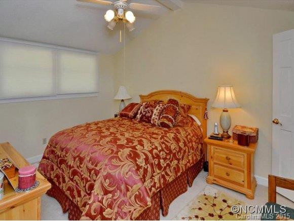 200 GATEWAY DRIVE - Photo 19