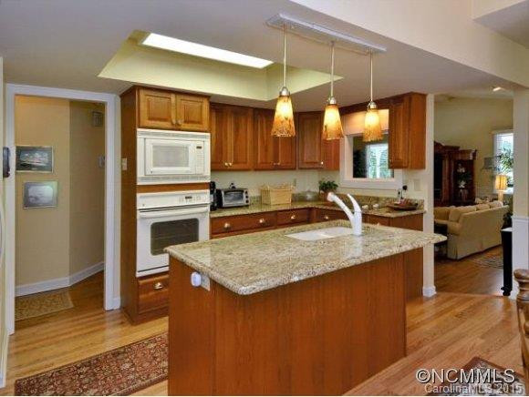 200 GATEWAY DRIVE - Photo 9