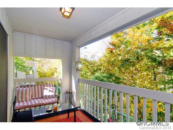 1701 Abbey Circle - Photo 12