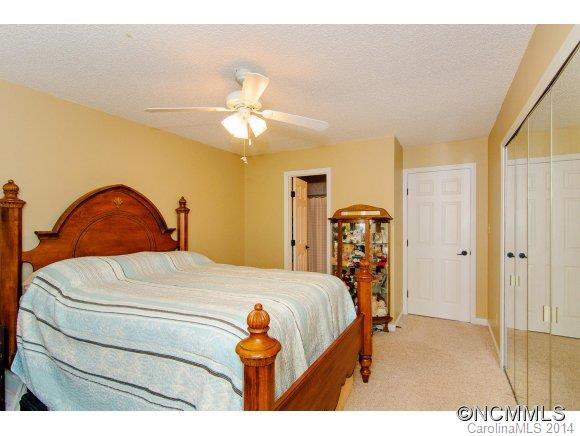 1701 Abbey Circle - Photo 13