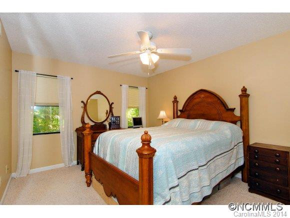 1701 Abbey Circle - Photo 14