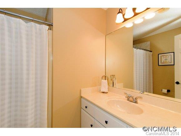 1701 Abbey Circle - Photo 15