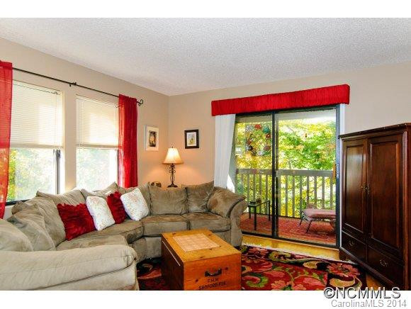 1701 Abbey Circle - Photo 10