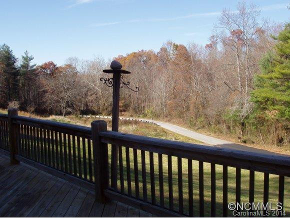 17 Goodman Road - Photo 8