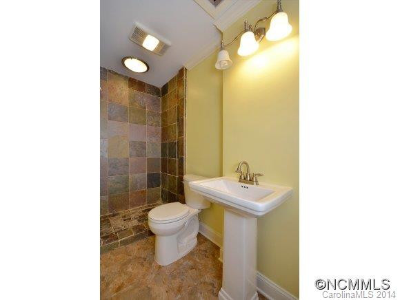 21 Courseview  Drive - Photo 22