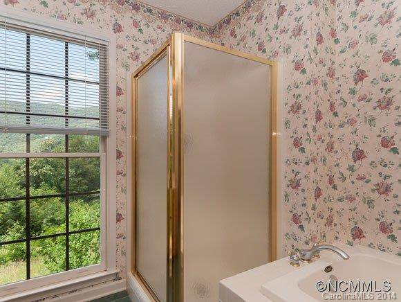 33 Lake Wood Avenue - Photo 15