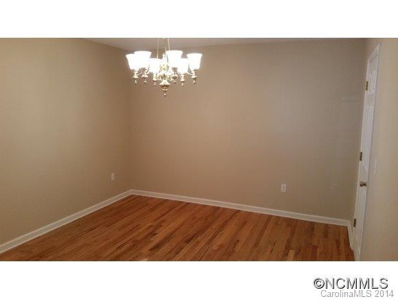 33 Lake Wood Avenue - Photo 4