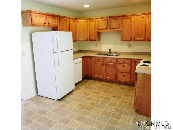 621 Crystal Drive - Photo 3