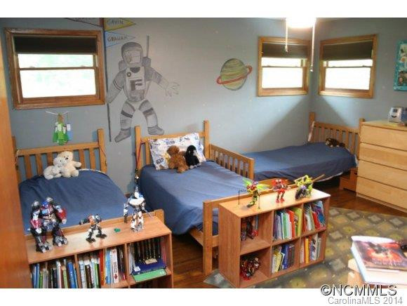 147 Wendover Road - Photo 8