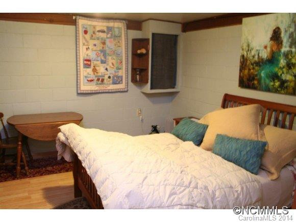 147 Wendover Road - Photo 10