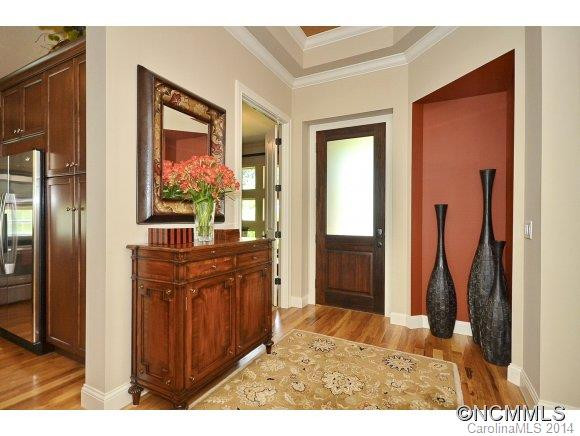142 Alexander Drive - Photo 4