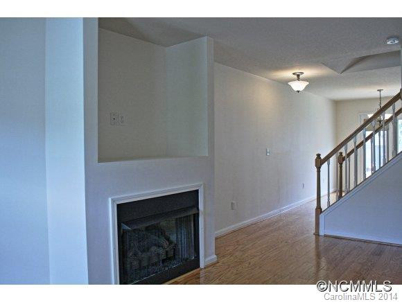 67 Yorktown - Photo 2