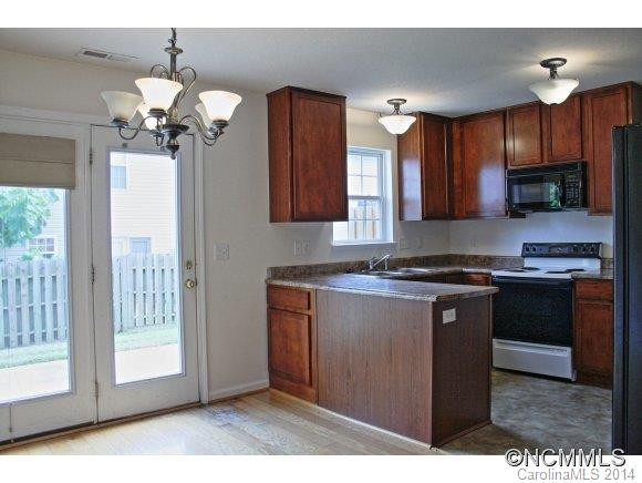 67 Yorktown - Photo 3