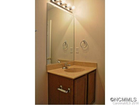 67 Yorktown - Photo 10
