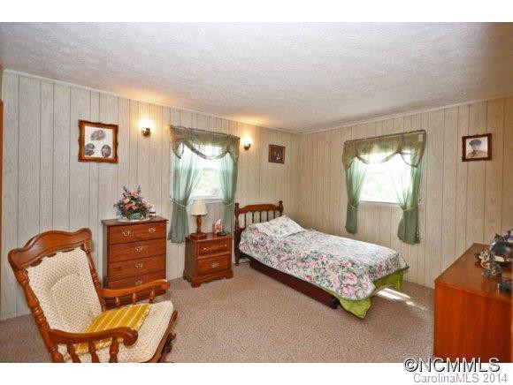 2109 Dutch Cove Road - Photo 10