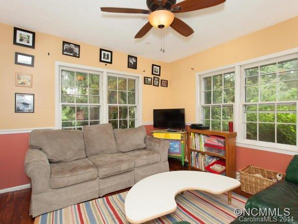 18 Moffitt Hill Drive - Photo 4