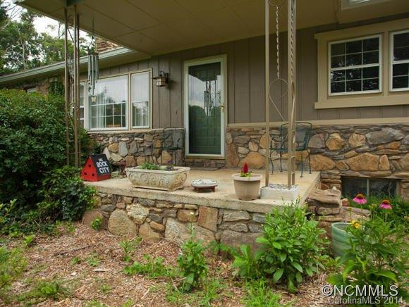 18 Moffitt Hill Drive - Photo 7
