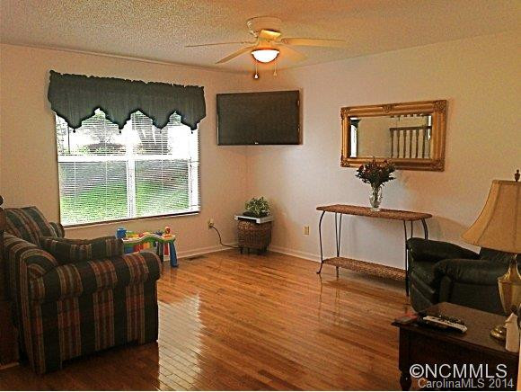 22 Tarragon Place - Photo 2