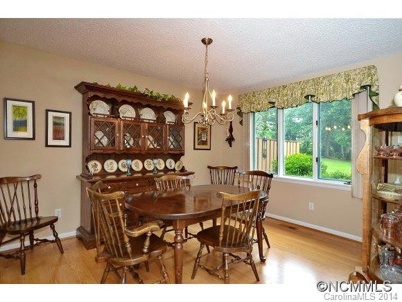 305 Crowfields Drive - Photo 8