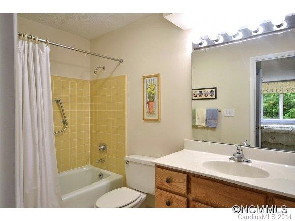 305 Crowfields Drive - Photo 10