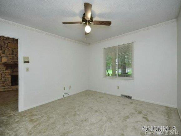 14 BERRY LANE - Photo 7