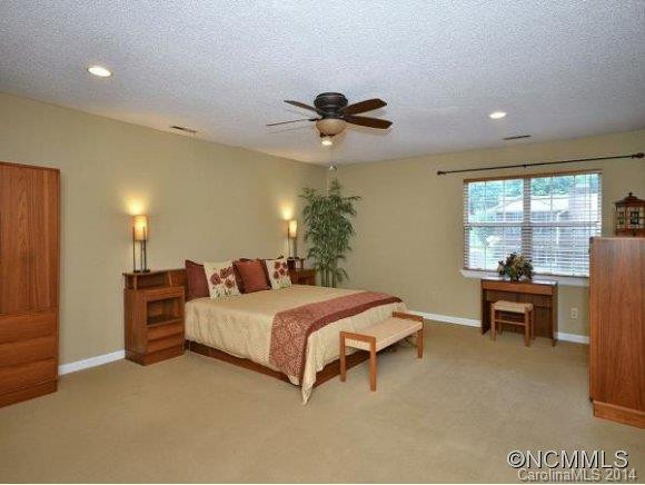 16 PARK AVE - Photo 14