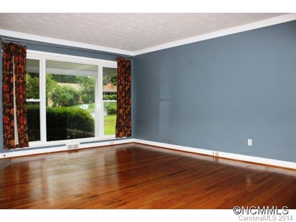 320 Kendale Court - Photo 2