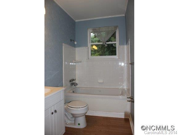 320 Kendale Court - Photo 13