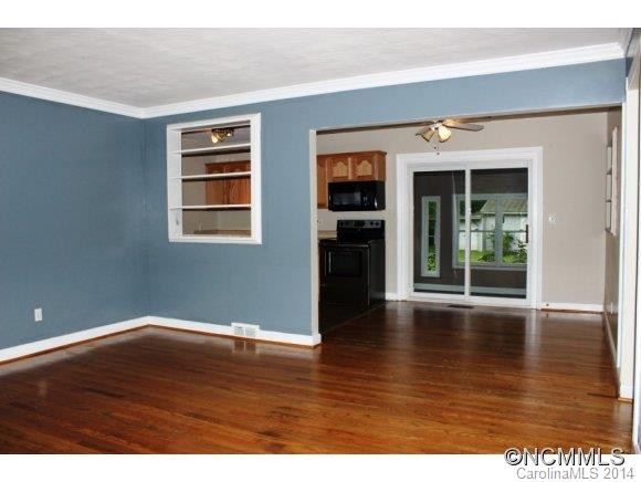 320 Kendale Court - Photo 3