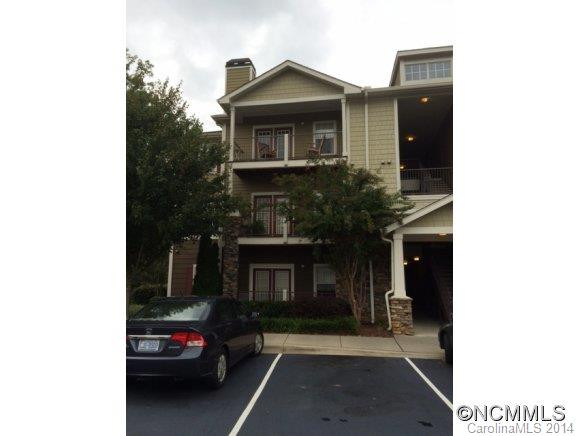 500 Vista Lake Drive #204