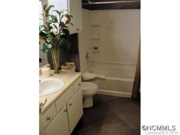 500 Vista Lake Drive #204 - Photo 6