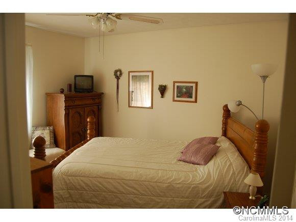 316 Huff St. - Unit 2-D - Photo 6