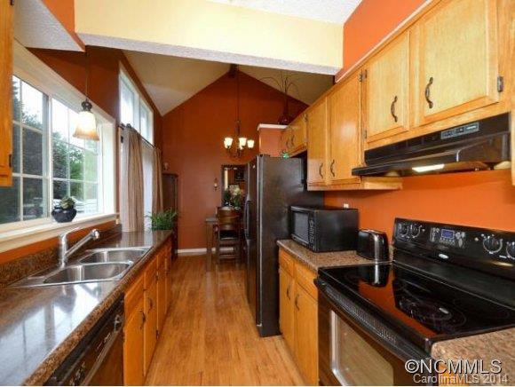 7 Apple Blossom Lane - Photo 4