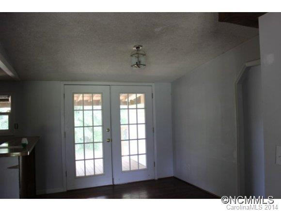 182 Hamrick Road - Photo 6