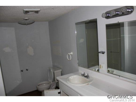 182 Hamrick Road - Photo 10
