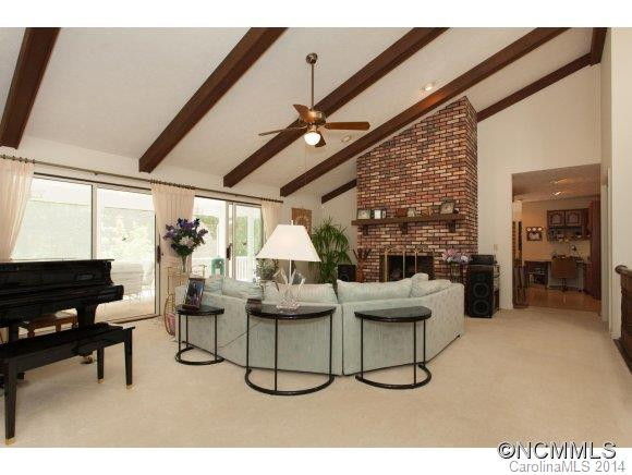 201 Mossbough Lane - Photo 5