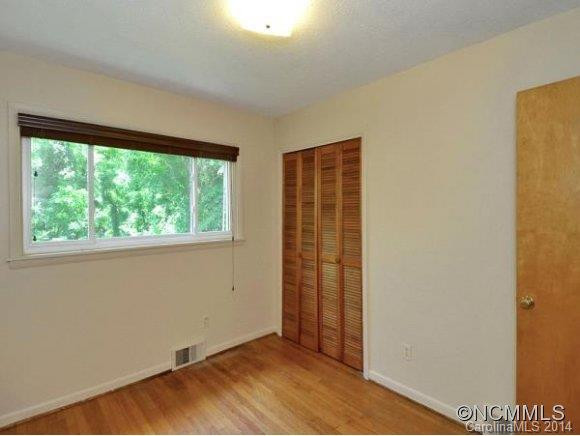 160 NEW HAW CREEK ROAD - Photo 9