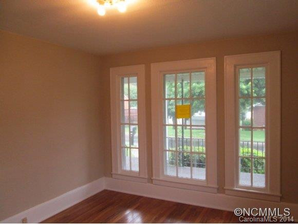 50 Poplar St - Photo 11