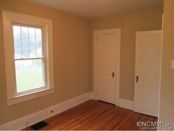 50 Poplar St - Photo 12