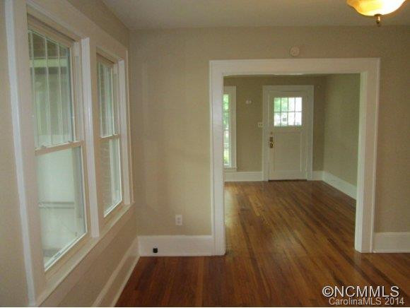 50 Poplar St - Photo 16