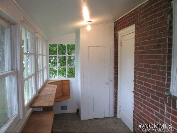 50 Poplar St - Photo 18