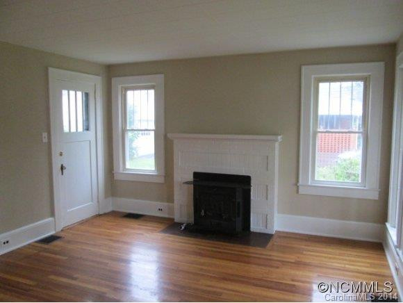 50 Poplar St - Photo 4