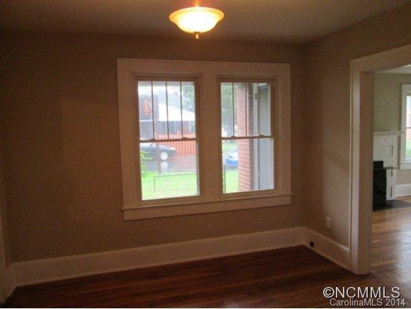 50 Poplar St - Photo 5