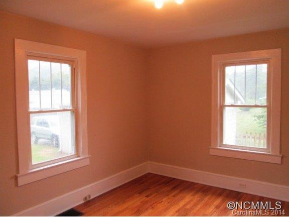 50 Poplar St - Photo 9