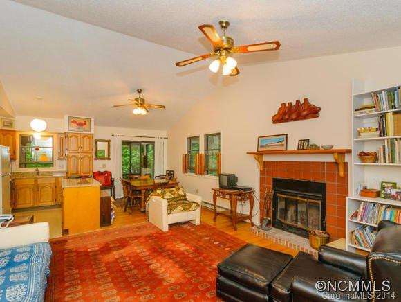 313 Sourwood Road - Photo 6