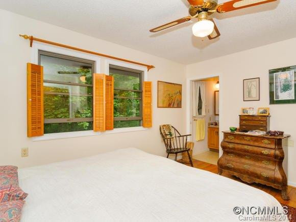 313 Sourwood Road - Photo 9