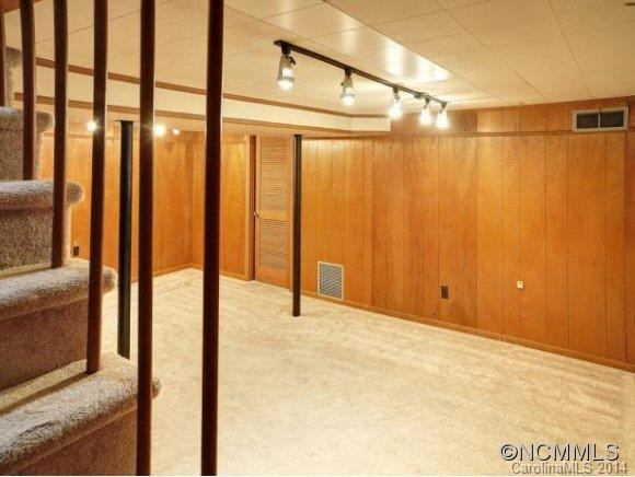 2 SQUIRREL HILL ROAD - Photo 12