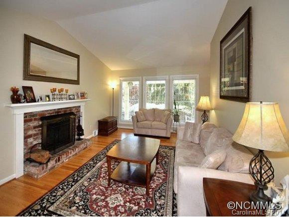 2 SQUIRREL HILL ROAD - Photo 3