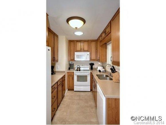2 SQUIRREL HILL ROAD - Photo 5