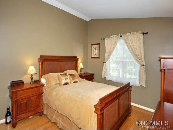 2 SQUIRREL HILL ROAD - Photo 7